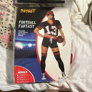 Size large worn once Halloween costume